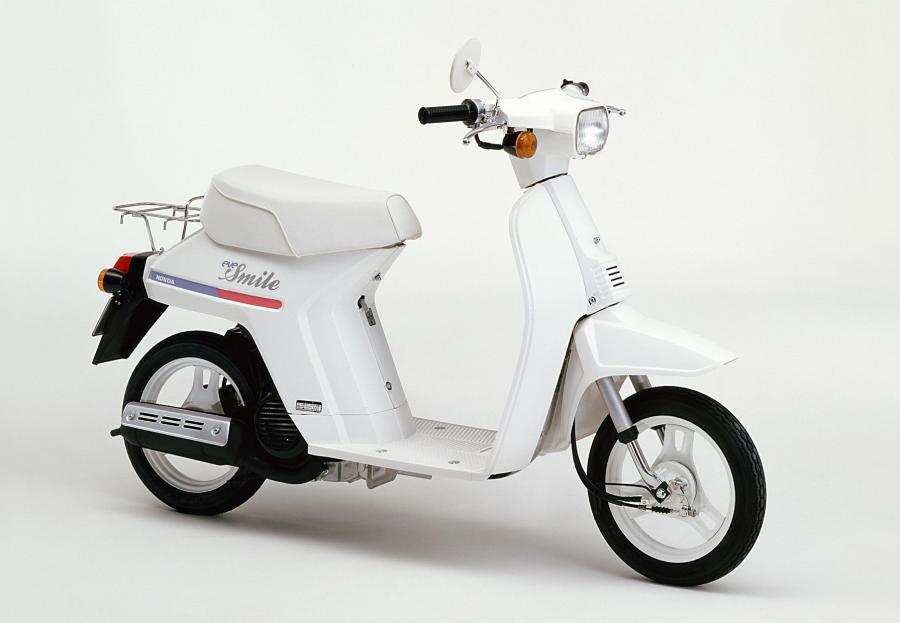 Honda Eve Smile